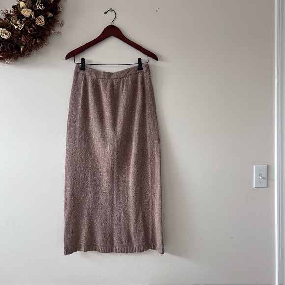 VINTAGE | Soft Knit Midi Skirt By Raoul - Picture 1 of 3